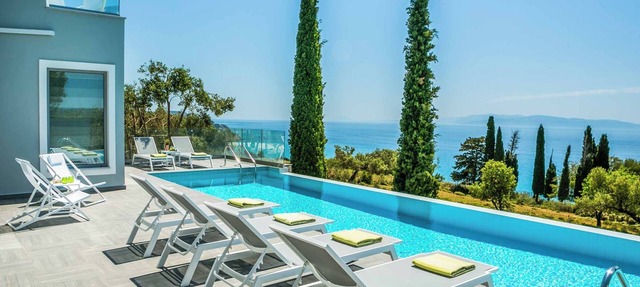 Villa Della Luna - Three Bedroom Villa, Sleeps 6