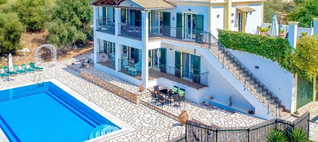 Villa di Giovanni - Villa Rental in Peritheia, Corfu, Greece