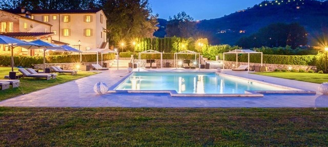 VILLA DOLCE VITA - Thirteen Bedroom Villa, Sleeps 26