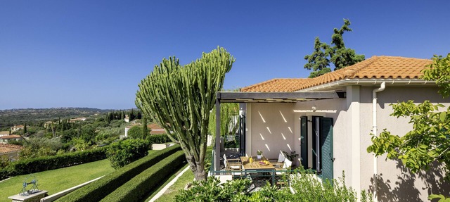 Villa Eirini with Sea View
