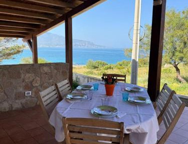 Villa Enza - fronte Mare