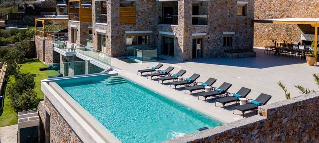 Villa Hislop - Ten Bedroom Villa, Sleeps 20