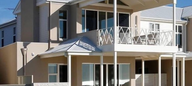 Villa Ida, Aldinga Beach Getaways. Esplanade property with sweeping ocean views
