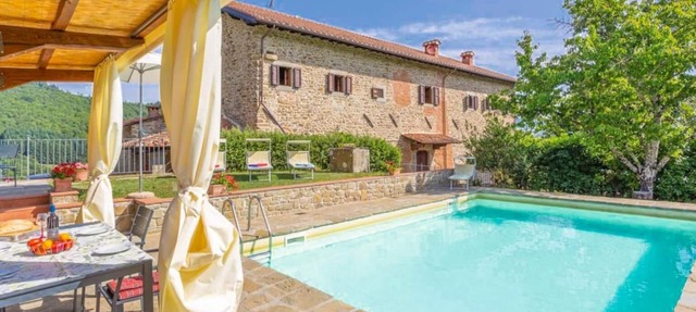 Villa Il Castello - Four Bedroom Villa, Sleeps 8