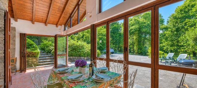 Villa Il Castagno Few Min From Beach, Castelveccana, Italy