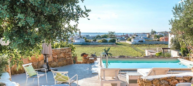 Villa in Apulia with Pool and sea view