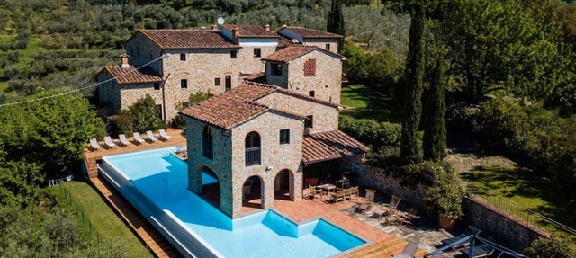Villa in Case Di Monte with 8 bedrooms sleeps 16