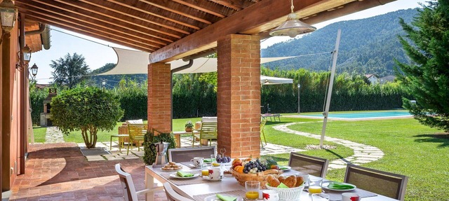 Villa in Colle Di Compito with 2 bedrooms sleeps 4