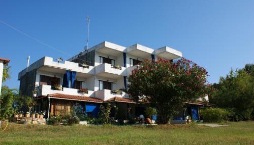 Villa Iris Studios