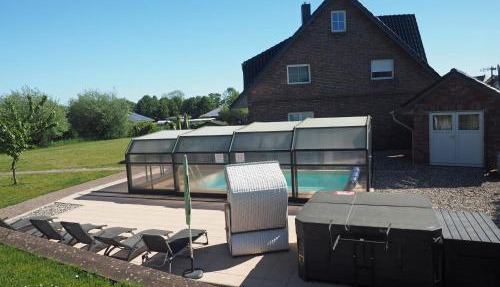 Villa Jenny mit Pool
