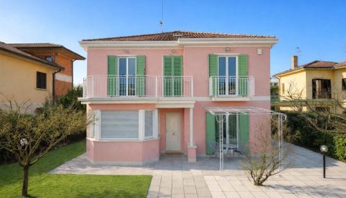 Villa Lucchetta - Tre Camere e Appartamento con parcheggio Interno