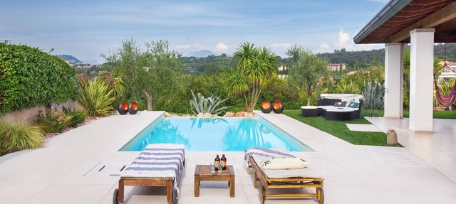 Villa Mexico - With Pool and Whirlpool