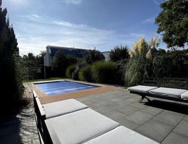 Villa mit pool
