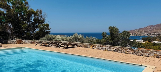 Villa Oleander-Charming Greek Villa Near the Beach | Garden Oasis