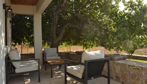 Villa Potamia