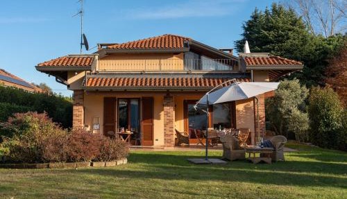 Villa Riviera con accesso al Lago