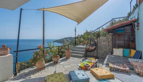Villa 'SeaRock' Maisonette at Amoni Corinth
