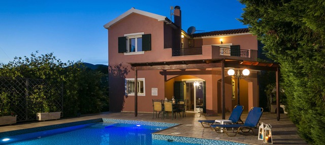 Villa Thalia, close to beach with Wi-Fi, A/C, BBQ and private swimming pool