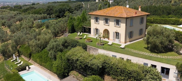Villa Uliveta in Lamporecchio , Toscana