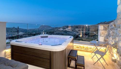 Villa Voritsi with Jacuzzi & Sauna