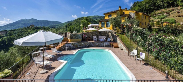 Villa with Pool in Tuscany for 8 People