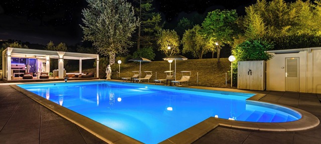 Villa with pool, Jacuzzi and SPA with 4 suites in Rimini