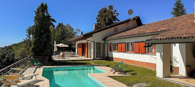 Villa with pool overlooking Lake Maggiore