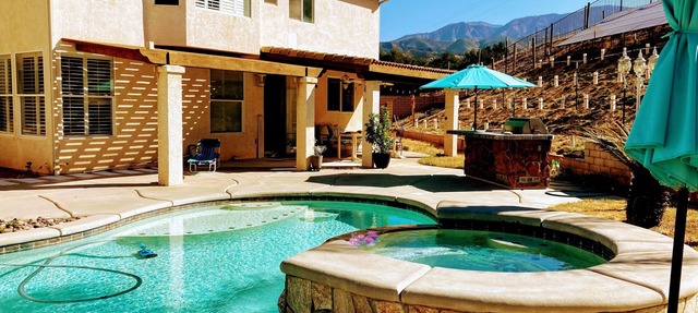 Vineyard villa w/pool & amazing views