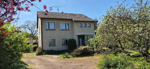 Vorstadt-Villa Apfelroute