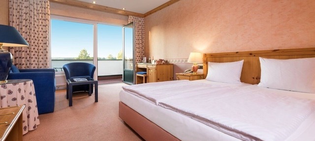 Waldblick Doppelzimmer mit Du Oder Bad, WC, Frühstück und Abendessen