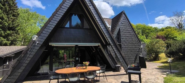 Waldnest Eifel - Sauna - Solarium- Pet friendly