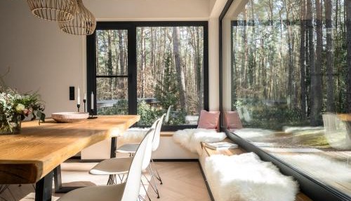 Waldvilla mit Tiny House im Küstenwald