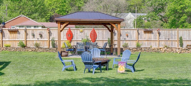 Walk to River & Trails: Cozy Damascus Cottage!