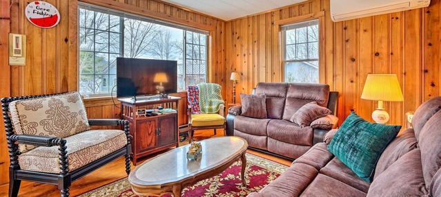 Walkable Waterfront Cottage w/ Deck, Fire Pit