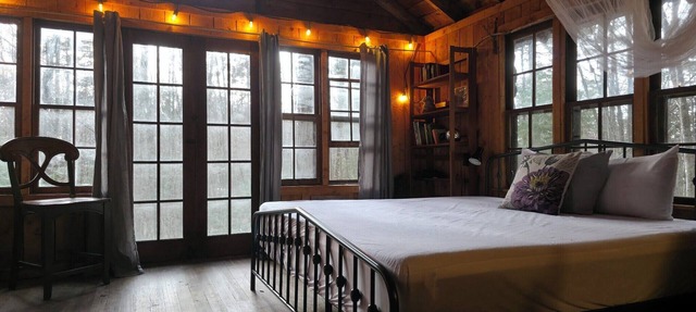 Wapack Trail Cabin Peterborough - camping with a king bed