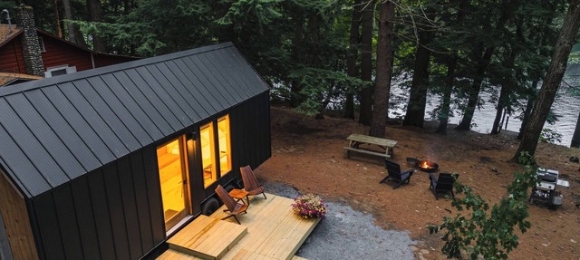 Waterfront Acorn Cabin near Saratoga, Lake George