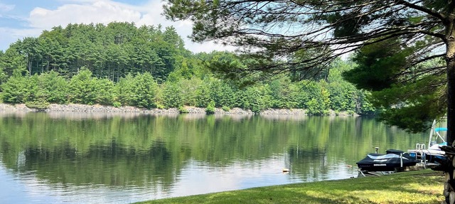 Waterfront Adirondack Cabin, Private Hudson River Access & Fire Pit