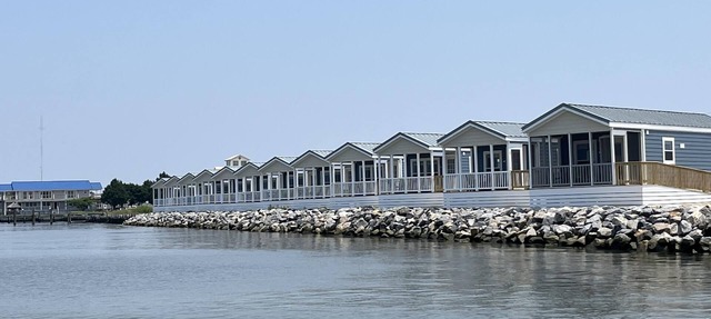 Waterfront Bungalow 2 on Chincoteague Bay (VA)! - Waterfront Bungalow with Two Bedrooms