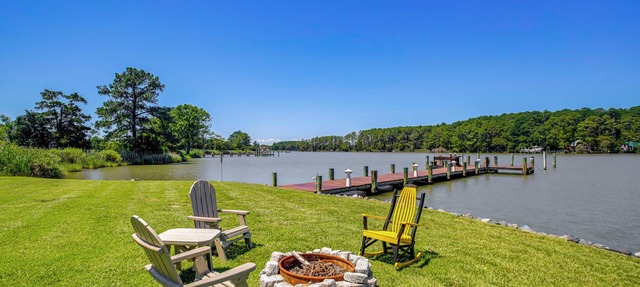 Waterfront Cambridge Home: Pool & Dock!