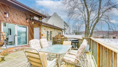 Waterfront Lake Hopatcong Home w/Boat Dock!