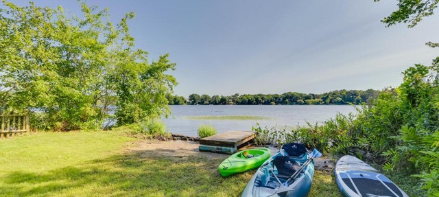 Waterfront Rhode Island Abode with Kayaks and Dock!