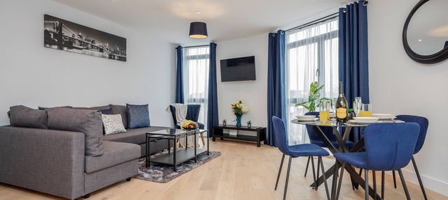 Watford Cassio Deluxe - Modernview Serviced Accommodation