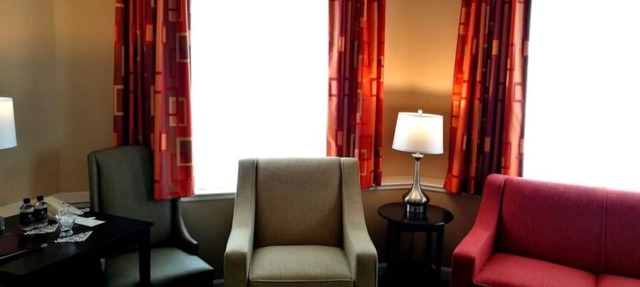 West Orange Studio. Inviting Studio with Jacuzzi