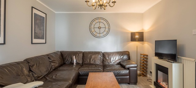 Wetherne House w/Parking & Self Checkin near L&D Hospital, Cul De Sac