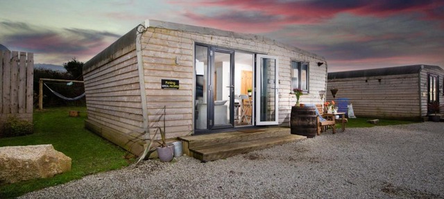 Wheal Prosper- Beautifully Fitted Wooden Lodge Helston Cornwall