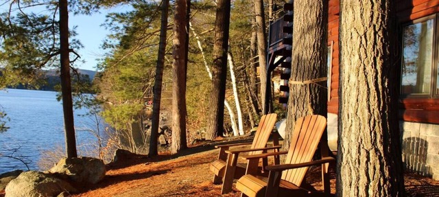 Whispering Pines 4-Season Lakefront Log Cabin