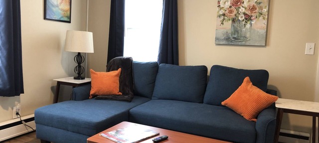 WHITE MOUNTAINS RENOVATED 1 BEDROOM on Ground Floor