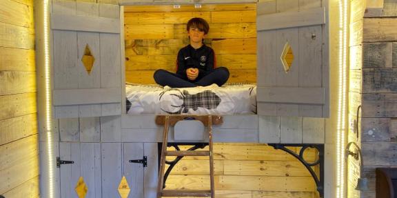 Willow Court Farm Studio East & Petting Farm, 8 mins to Legoland & Windsor, 15 mins to Lapland UK