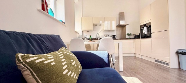 'Windemere Terrace' Liverpool 2 Bed | WiFi/Parking - Pass the Keys