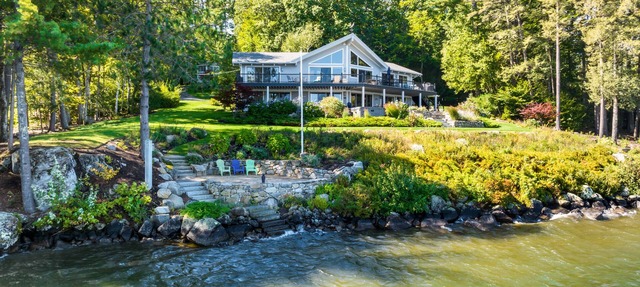 Winnipesaukee Waterfront Home And Guest House Sleeps 14 REDUCED RATES